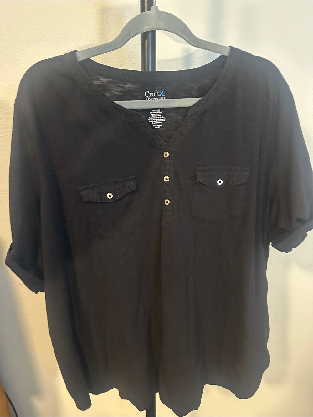 croft & barrow Black Short-Sleeve Henley Tunic